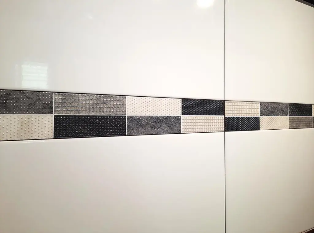 Cenefa Mosaico Gris